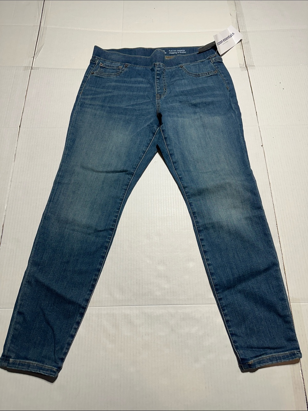 NWT Amazon Essentials light Blue Stretch Denim Jeans pull on jegging  back pocke